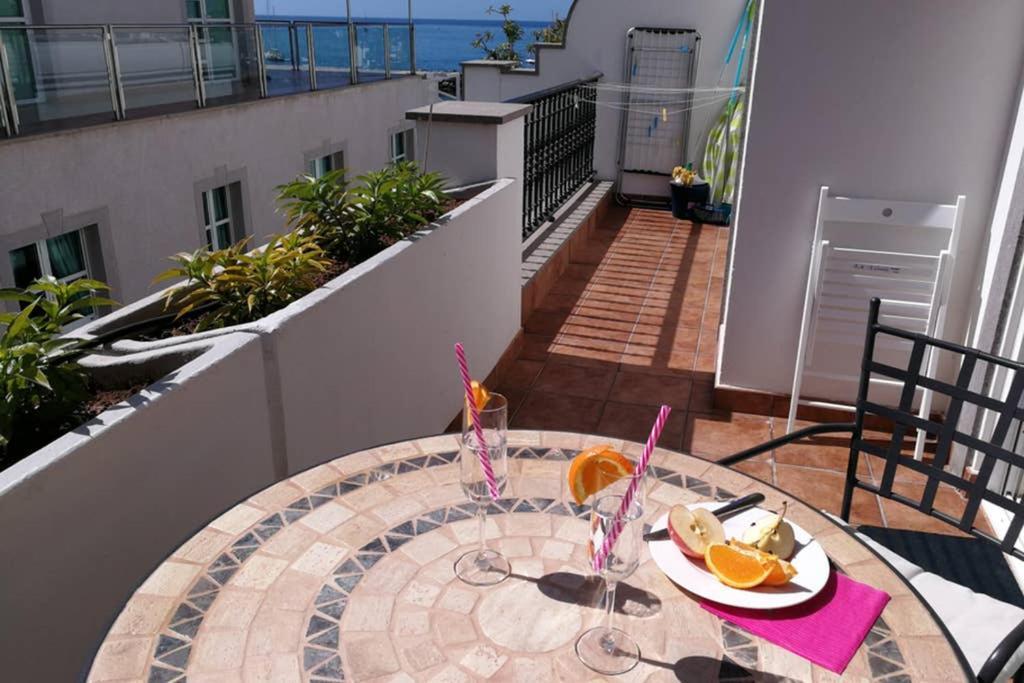 Schoene Wohnung Direkt Am Meer Mit Meerblick, Wlan Puerto De Mogan Luaran gambar